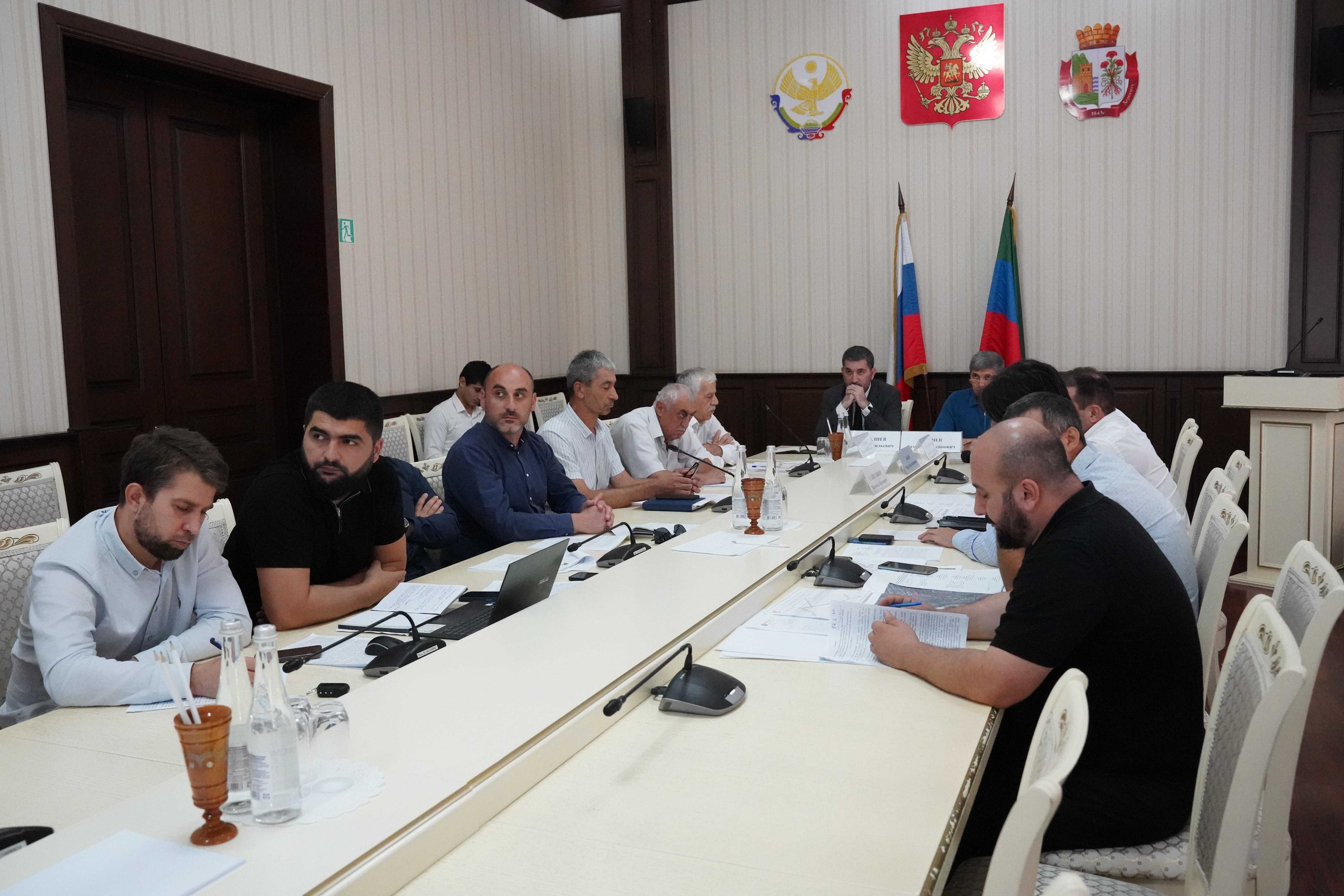 Повышение надежности электроснабжения древнего города. Второй  этап строительства подстанции «Дербент - Северная-2» обсудили на совещании в Дербенте