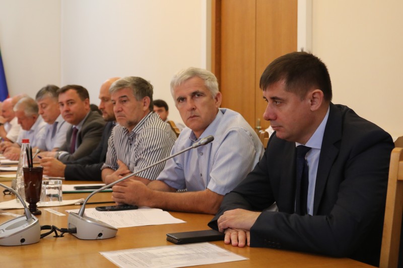 Более 100 млн рублей направлено на ремонт энергообъектов Махачкалы.