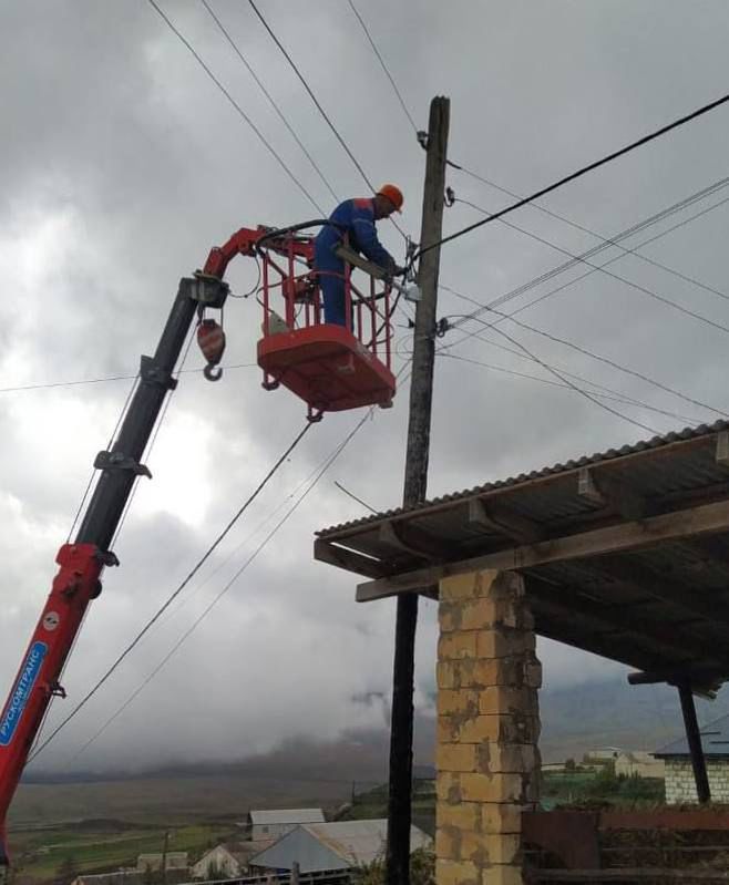 «Дагэнерго» продолжает масштабную программу ремонта энергосетей в 2025 году