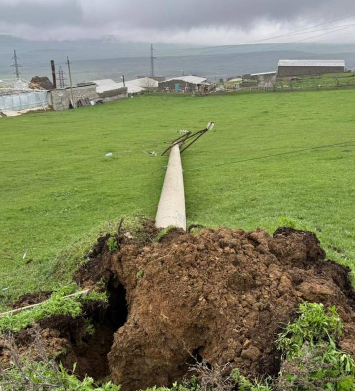 По итогам совещания в Дагэнерго приняты решения по продолжению аварийно-восстановительных работ после проливных дождей 28 марта