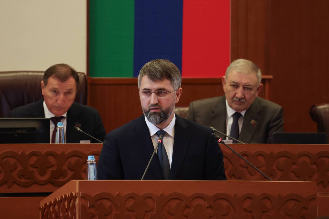 Председатель Правительства Республики Дагестан Магомед Рамазанов в ходе выступления перед депутатами парламента отметил, что одним из ключевых вопросов, волнующих жителей республики, является надёжное электроснабжение.
