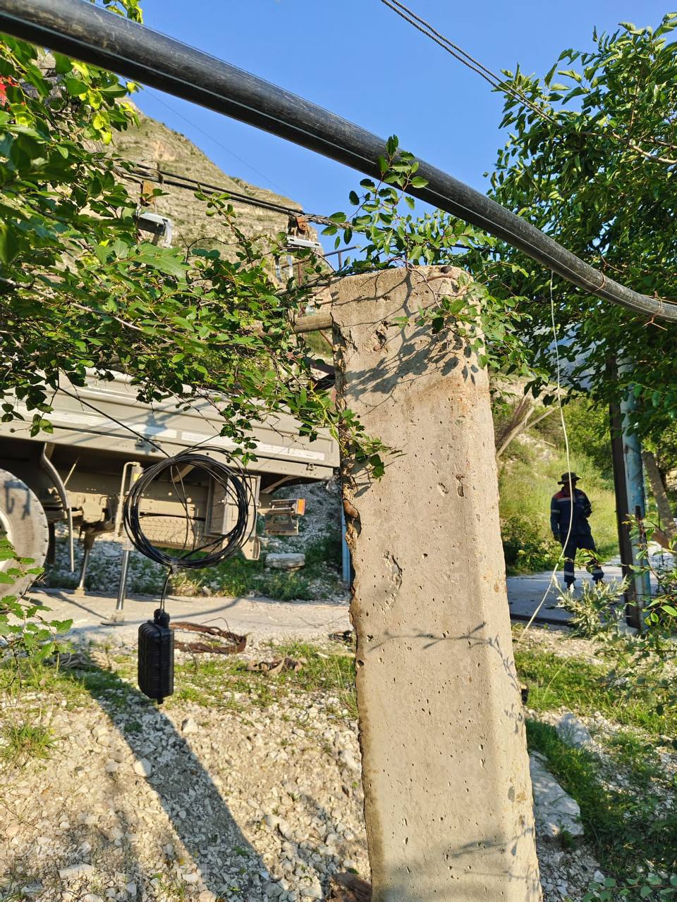 Гумбетовские РЭС продолжают реализацию программы ТОиР-2026 на фидере №1 ПС «Игали»