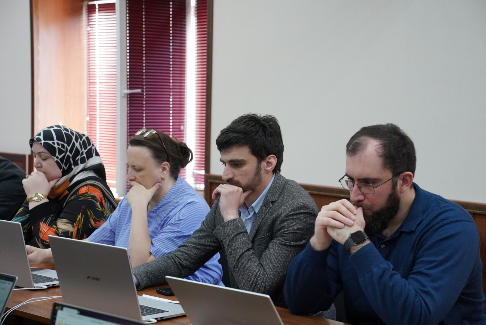 В Министерстве энергетики и тарифов Республики Дагестан 17 апреля 2026 года прошел конкурс по формированию кадрового резерва по главной и ведущей группе должностей.